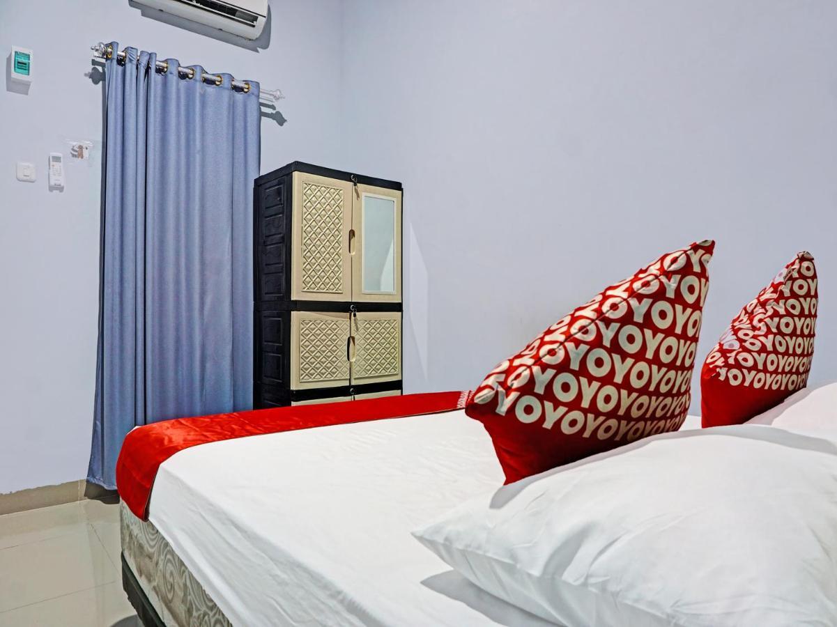 Oyo 91219 Adhyaksa Hotel Makassar